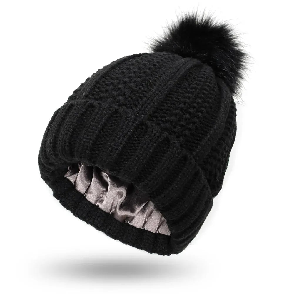 Bonnet Brodee à Pompon