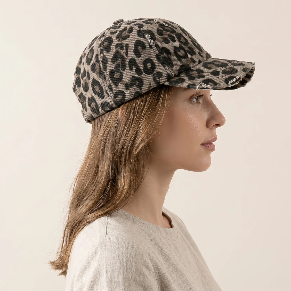 Casquette Baseball Léopard, vue de trois-quarts
