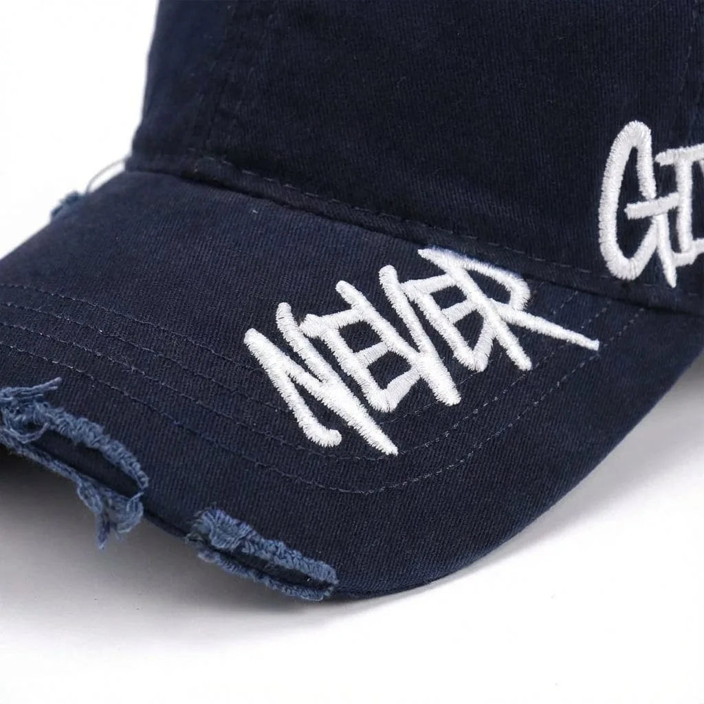 Casquette Brodée Vintage, vue de trois-quarts