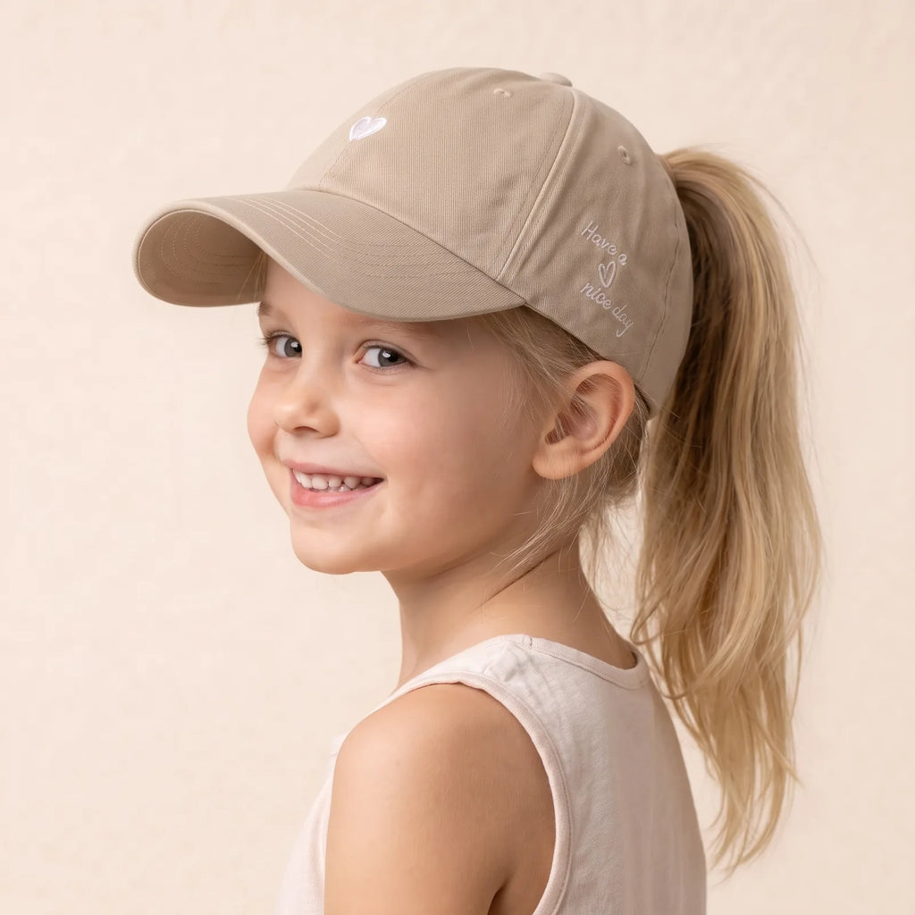 Casquette Fille pour Queue Cheval, vue de trois-quarts