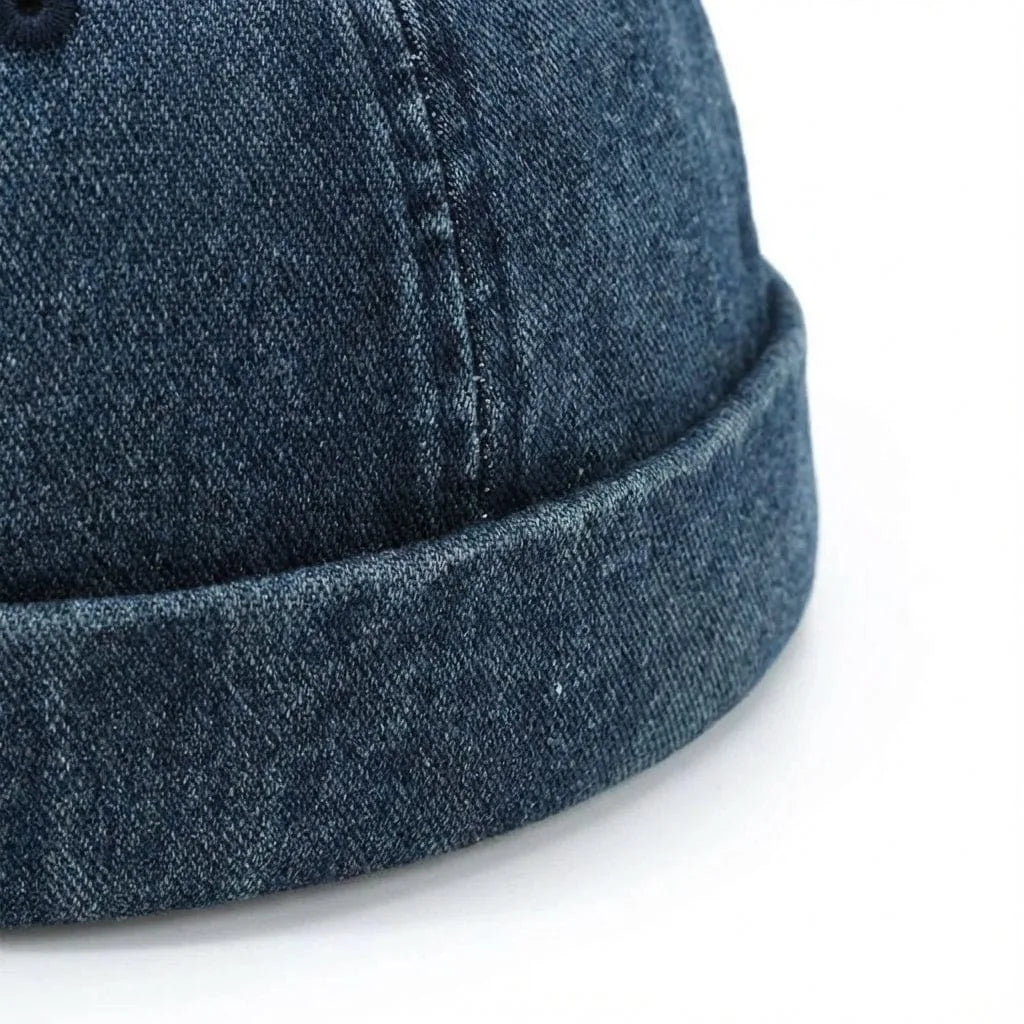Casquette Sans Visière Streetwear, vue de trois-quarts