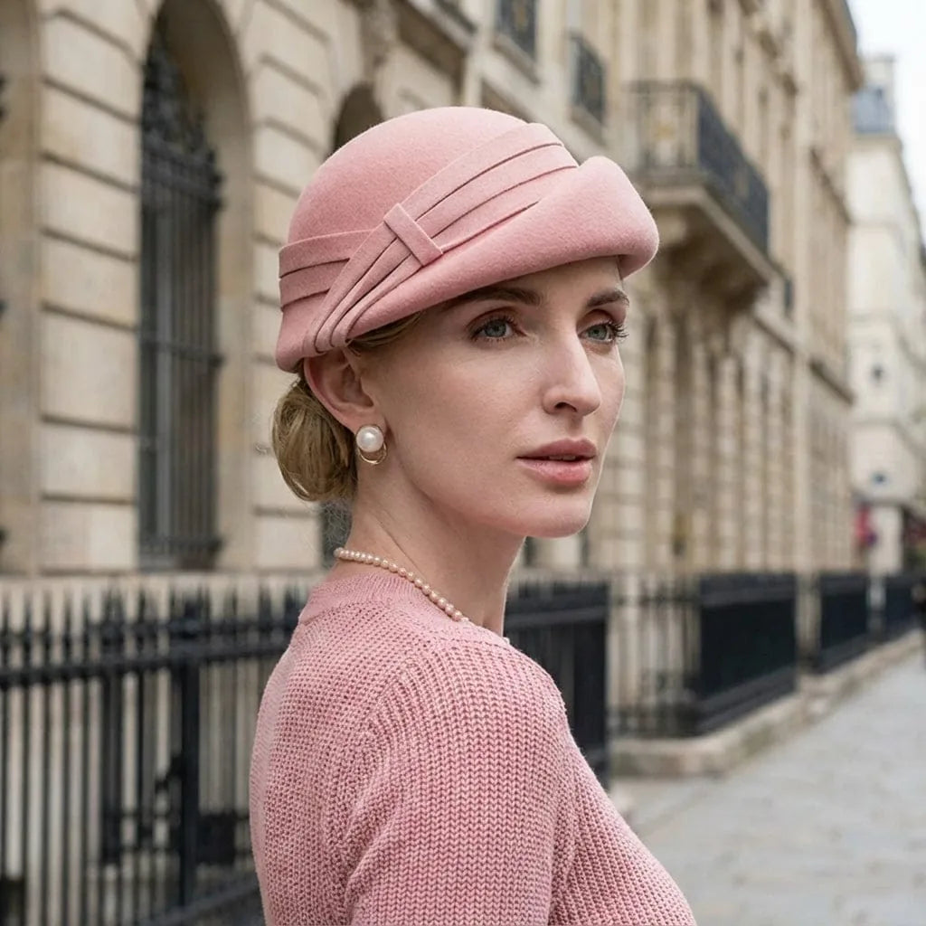 Chapeau Bibi Élégant, porté