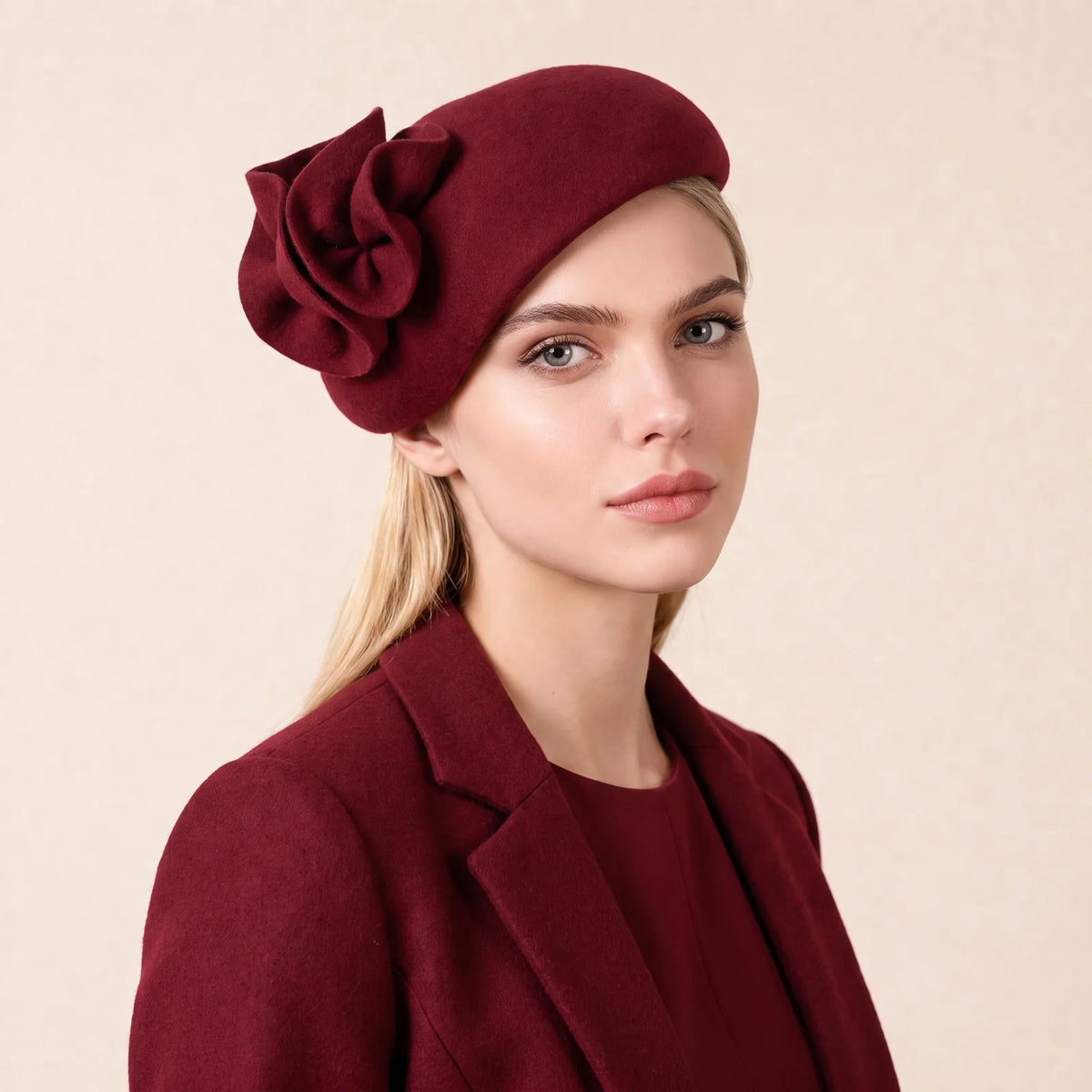 Chapeau Bibi Mariage Vintage, vue de trois-quarts