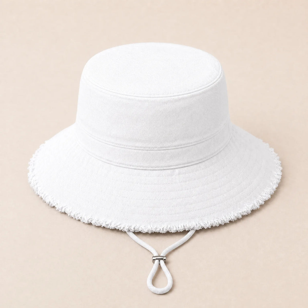 Chapeau Bob Cordon de Serrage — coloris blanc