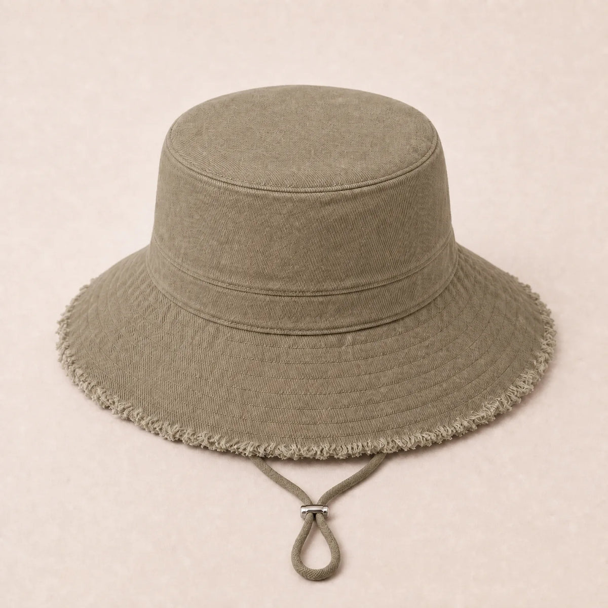 Chapeau Bob Cordon de Serrage, de dos
