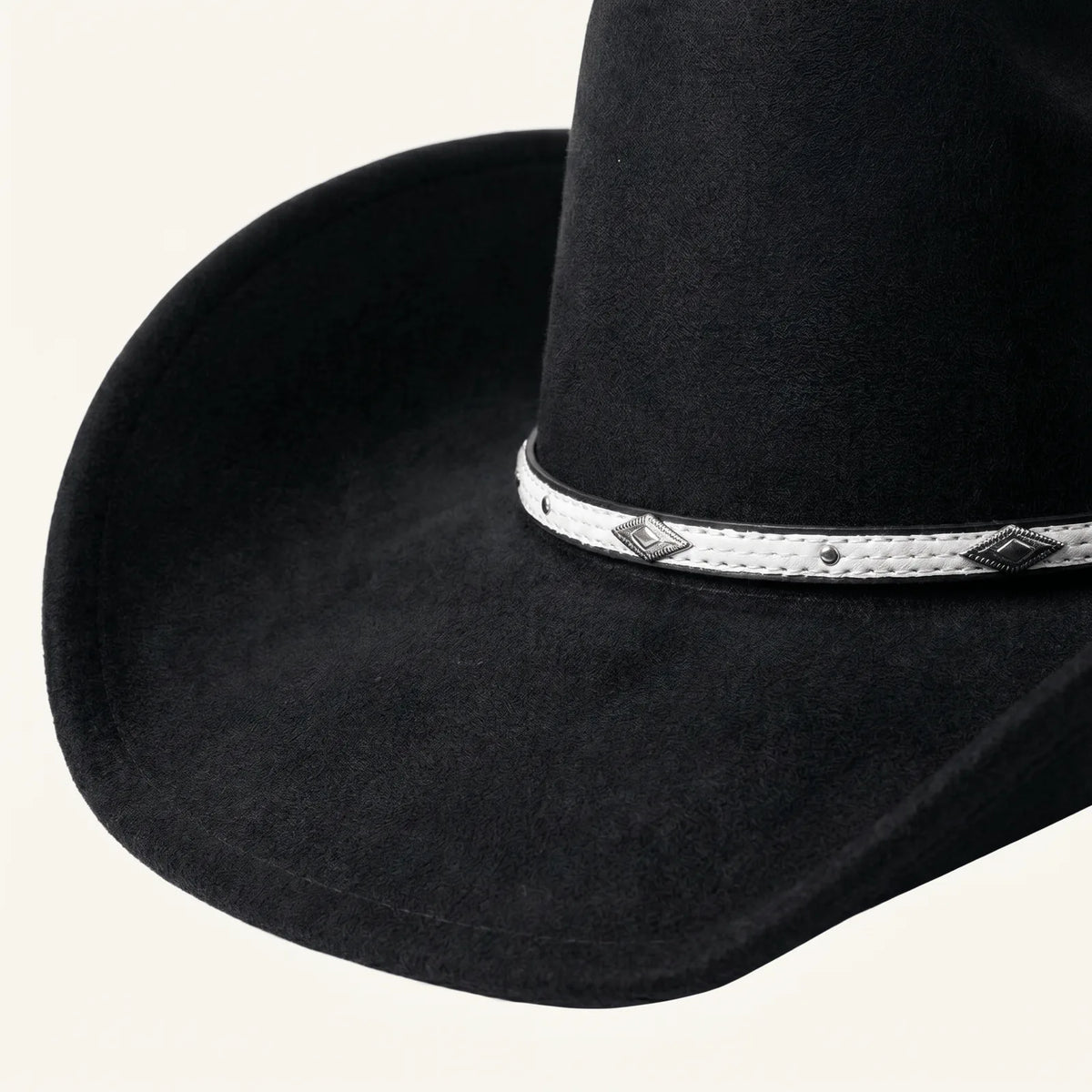 Chapeau Cowboy Classique, vue de trois-quarts