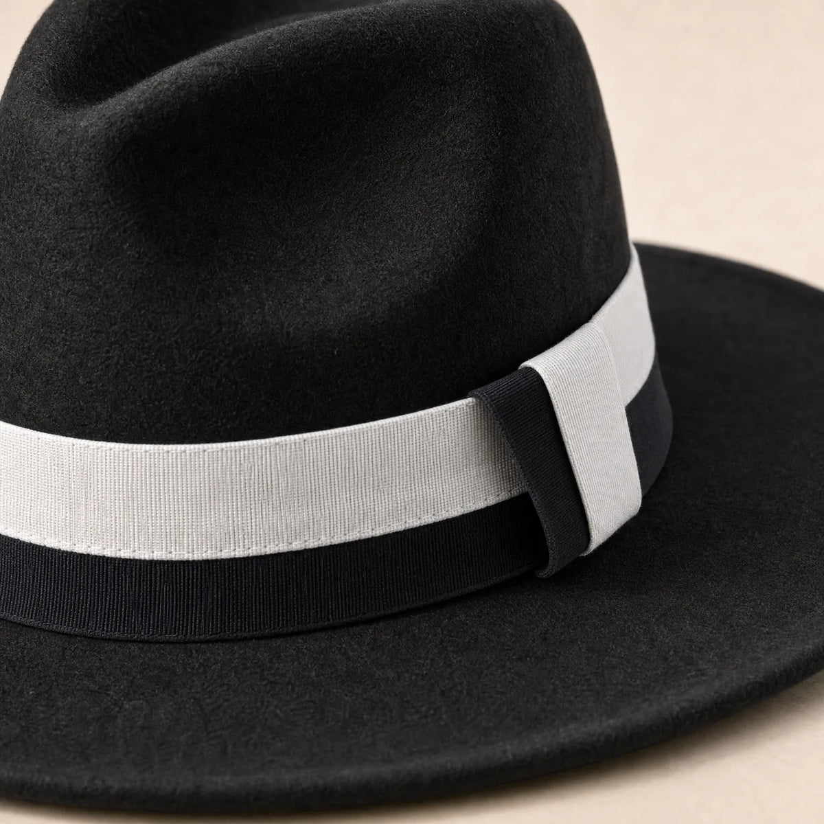 Chapeau Fedora Feutre Large Bord, vue de détail