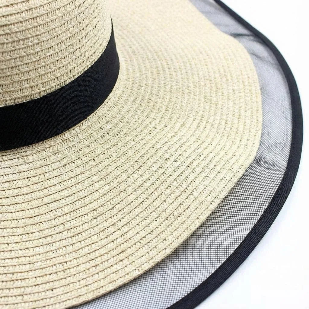 Chapeau Panama Plage, vue de trois-quarts